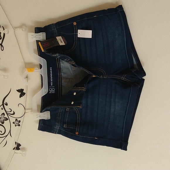 Short jeans - Picture 8 of 10